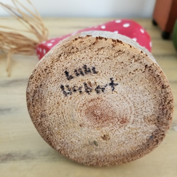 Lulu Herbert hand carved Navajo folk art chicken - Picture 6 of 6